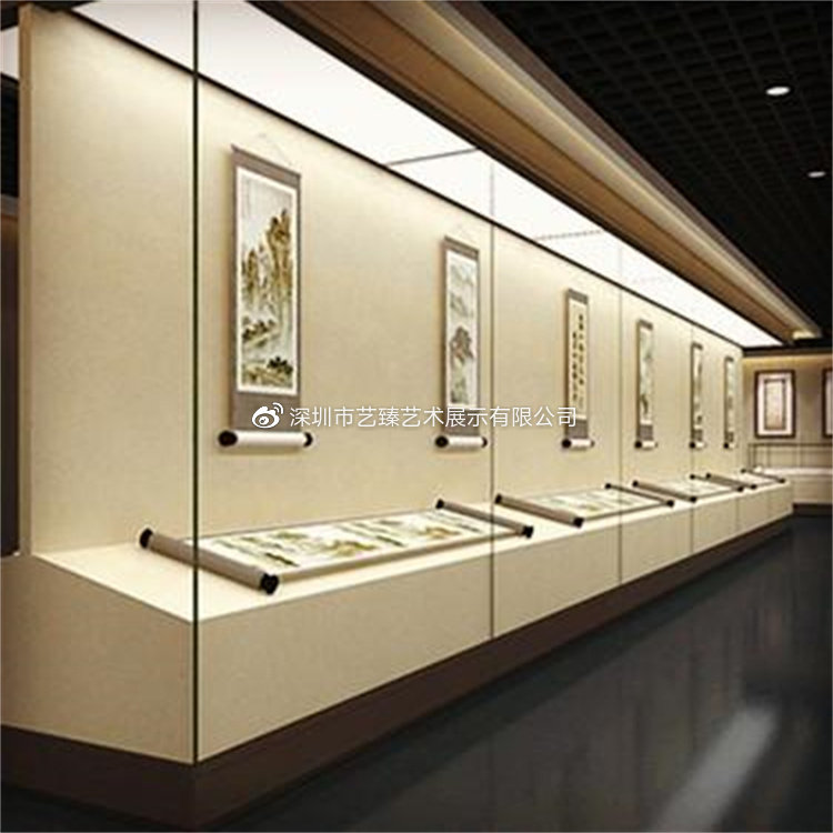 定制博物馆沿墙通柜展示柜 量身打造展陈空间的艺术与科学